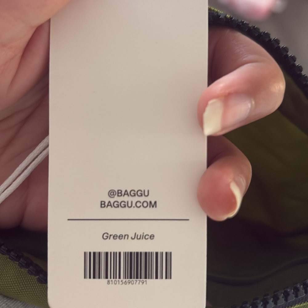 BNWT baggu green juice fanny pack (long straps) - Picture 2 of 3